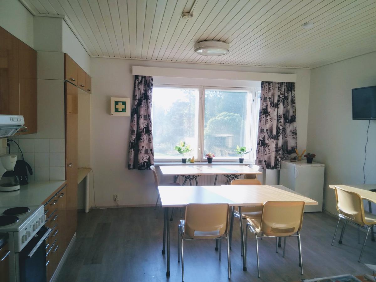 Hostel Vanha Koulu Monola Eksteriør billede